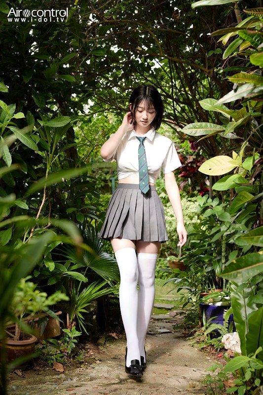 グラビアショー | 超大型新人・瀬戸環奈が早くもヌードイメージDVDをリリース グラビアショー | 超大型新人・瀬戸環奈が早くもヌードイメージDVDをリリース